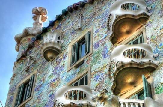 The Best of Barcelona & Sagrada Familia – Half-Day Experience