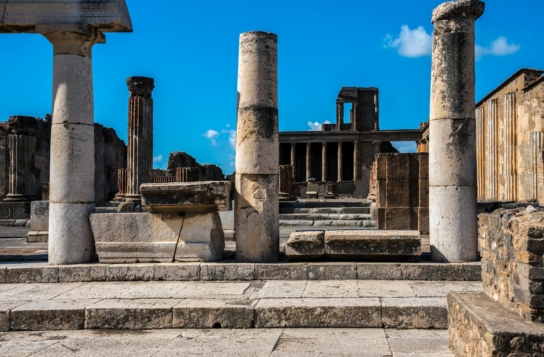 Transfer to Salerno with a Stop in Pompeii