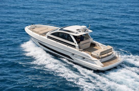 From Naples to Capri Island in a Luxury Comfort 40-Foot Speedboat