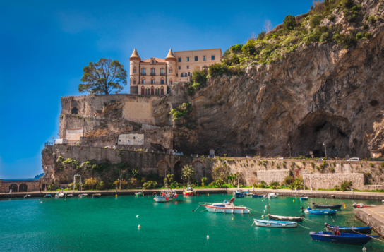 Transfer to Maiori with a Capri Deluxe Experience en Route