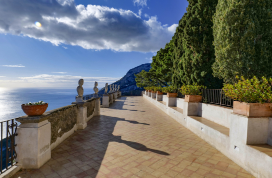 Pompeii & Ravello – Ancient History & Timeless Elegance